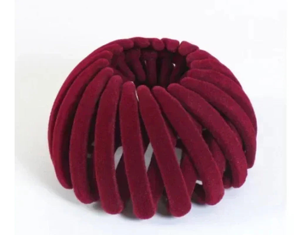 Bird nest shaped ponytail hair clip by Clarivae, featuring a magic lazy braider design for quick, effortless hairstyles.